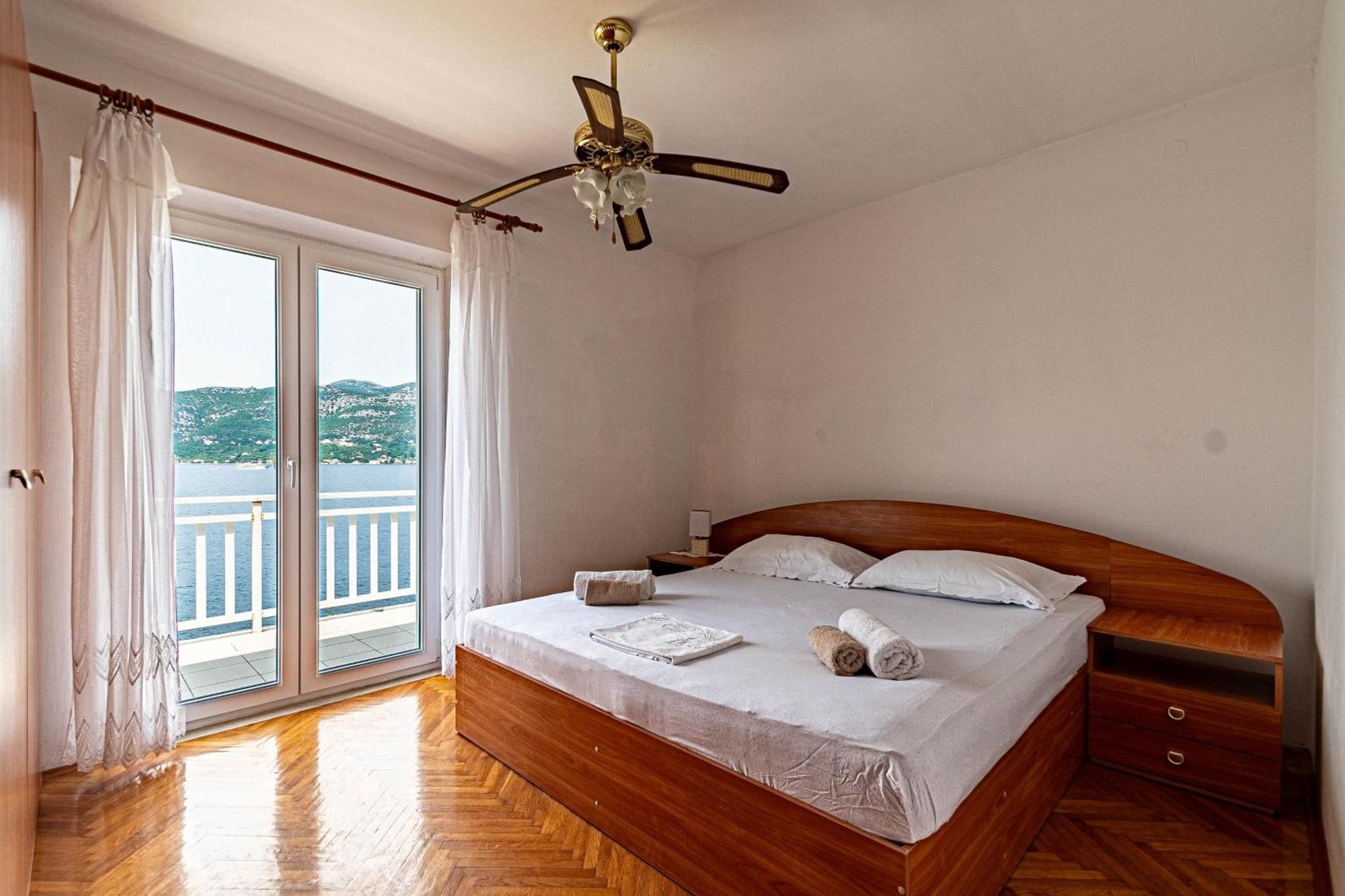 Apartments By The Sea Tri Zala, Korcula - 9237 Zrnovo المظهر الخارجي الصورة