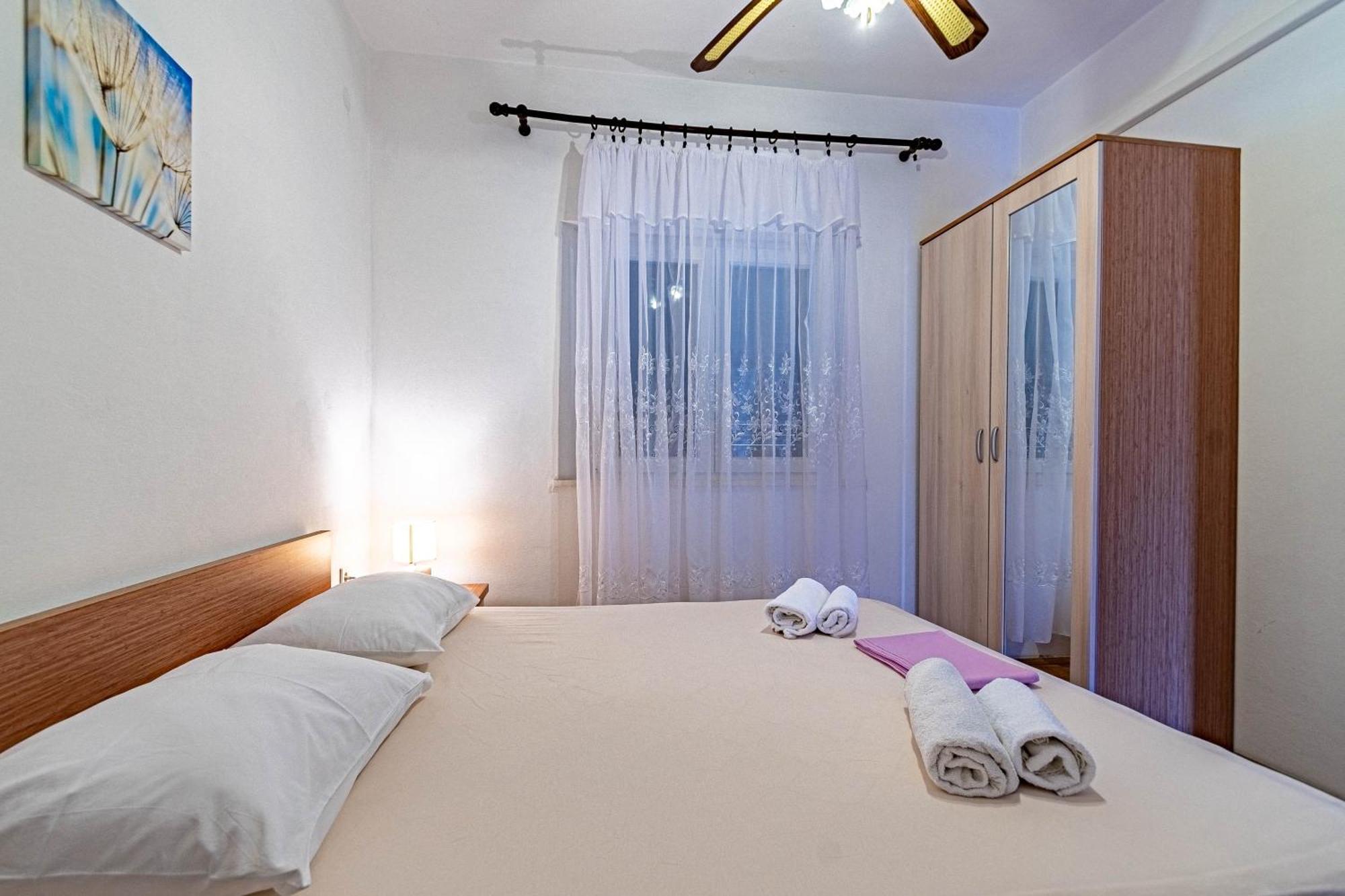 Apartments By The Sea Tri Zala, Korcula - 9237 Zrnovo الغرفة الصورة